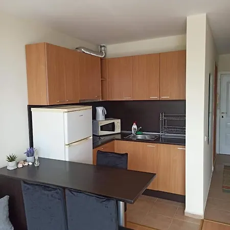 Apartment Rose An With The View At The Sea, Svieti Vlas, Bulgaria *