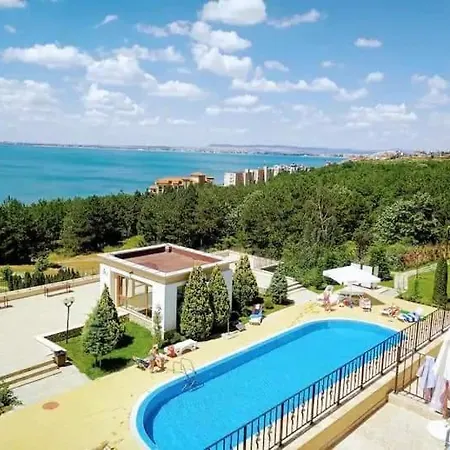 Rose An With The View At The Sea, Svieti Vlas, Bulgaria Apartment